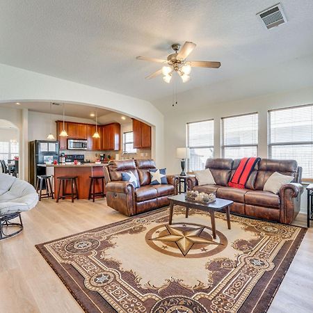 San Antonio Home With Game Room, 9 Mi To Seaworld! Buitenkant foto