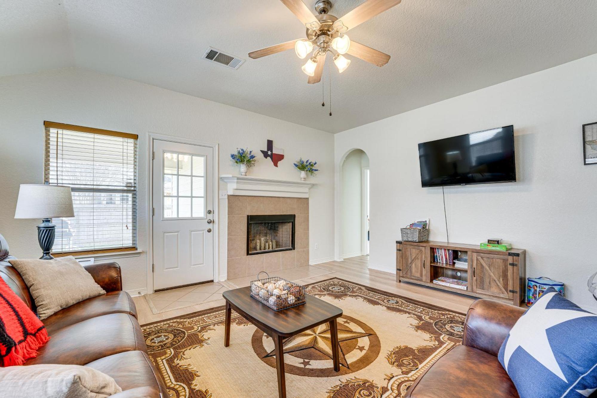 San Antonio Home With Game Room, 9 Mi To Seaworld! Buitenkant foto